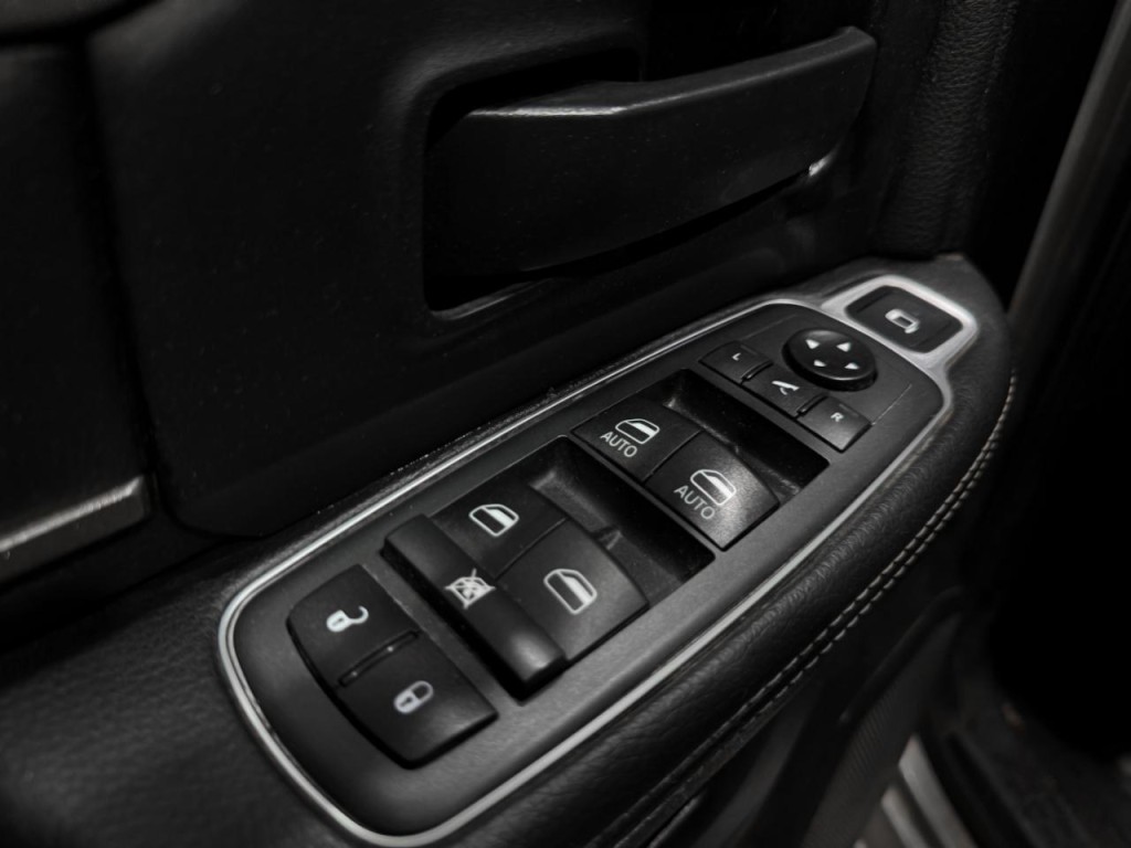 2020 RAM 3500 Image 11