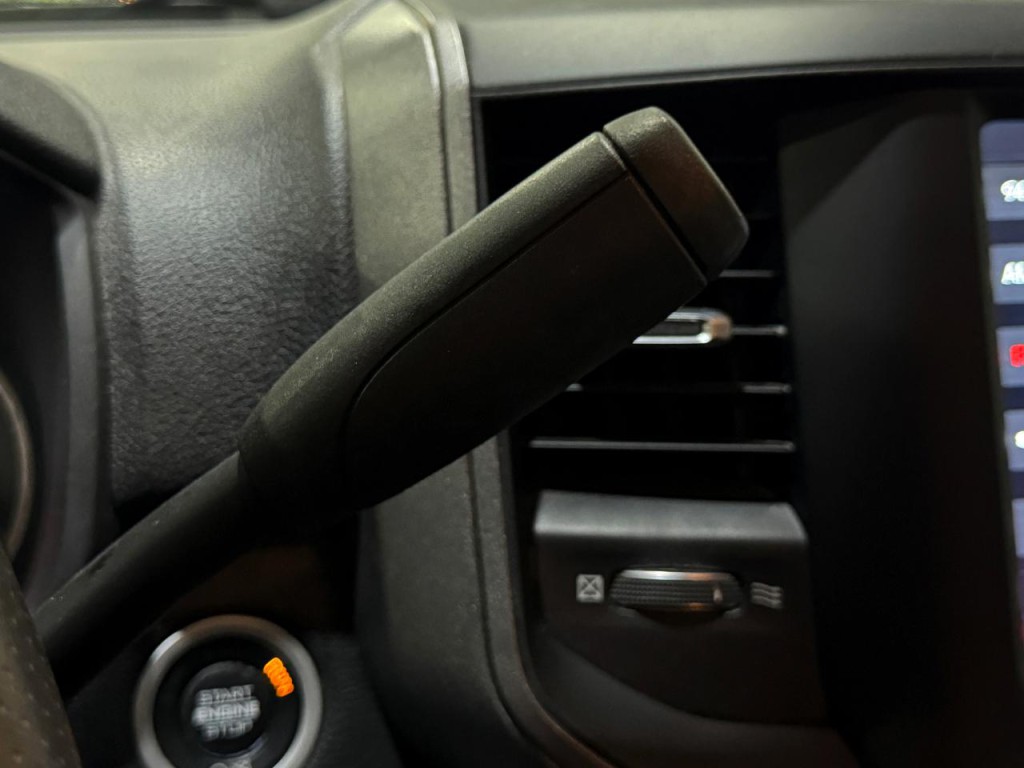 2020 RAM 3500 Image 12