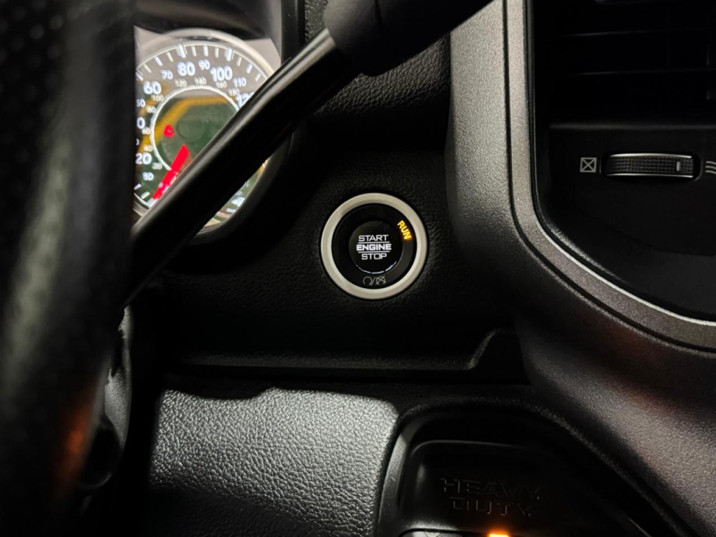 2020 RAM 3500 Image 29