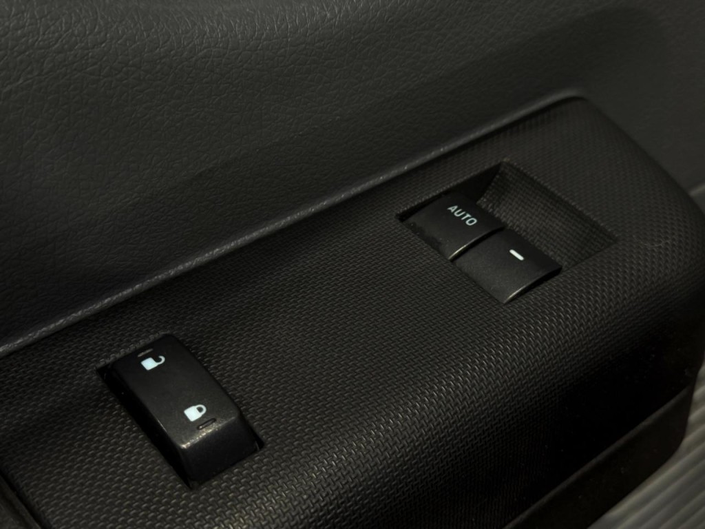 2011 Ford F-250 Image 9