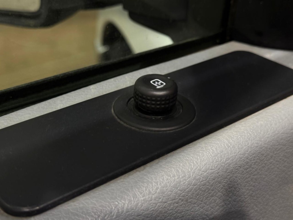 2011 Ford F-250 Image 10