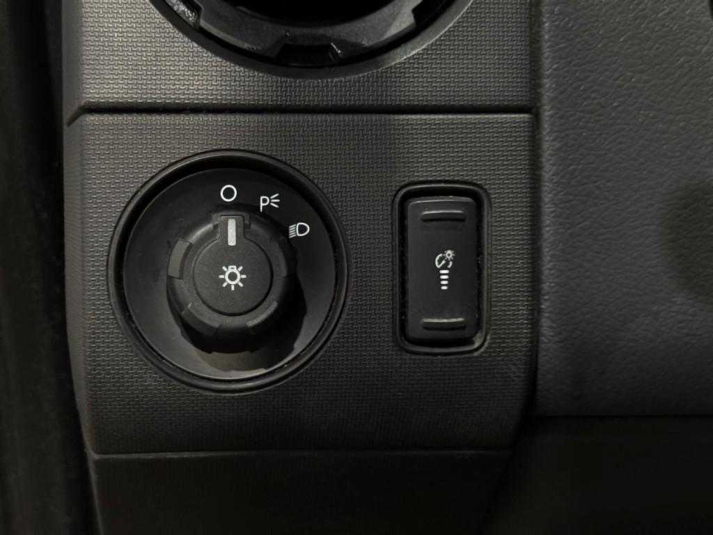 2011 Ford F-250 Image 11