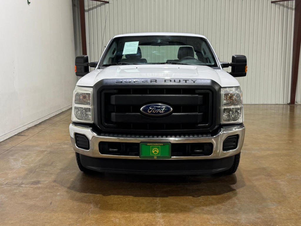 2011 Ford F-250 Image 2