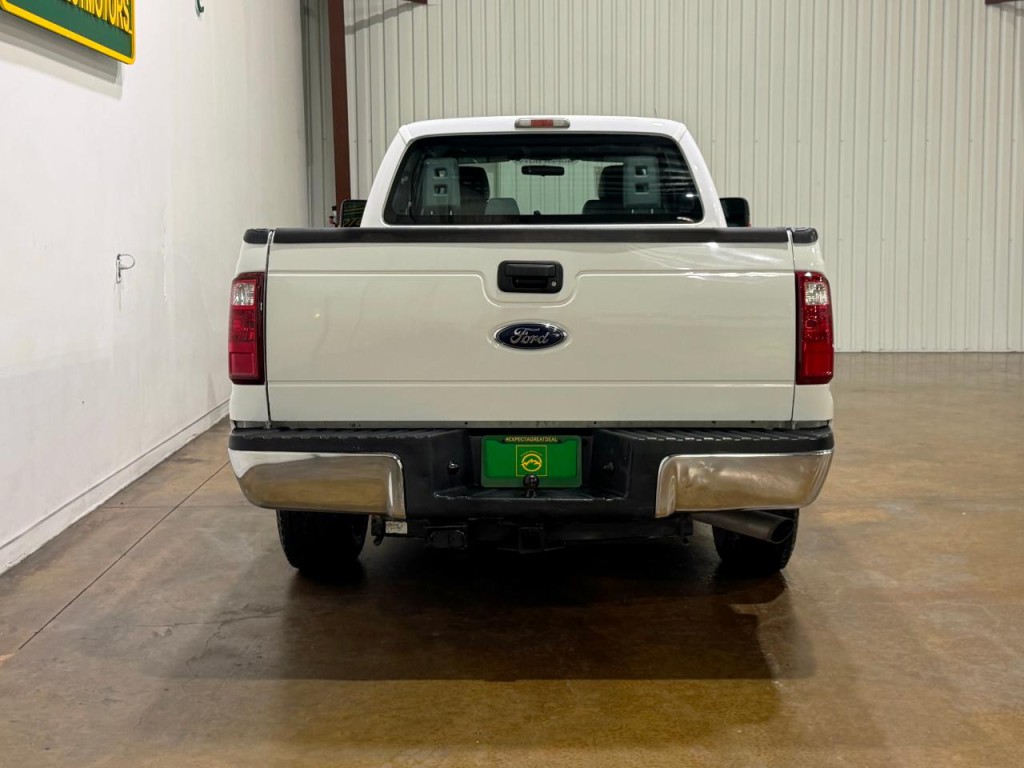 2011 Ford F-250 Image 6