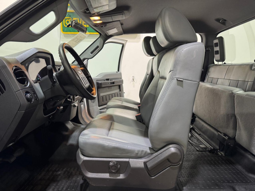2011 Ford F-250 Image 12