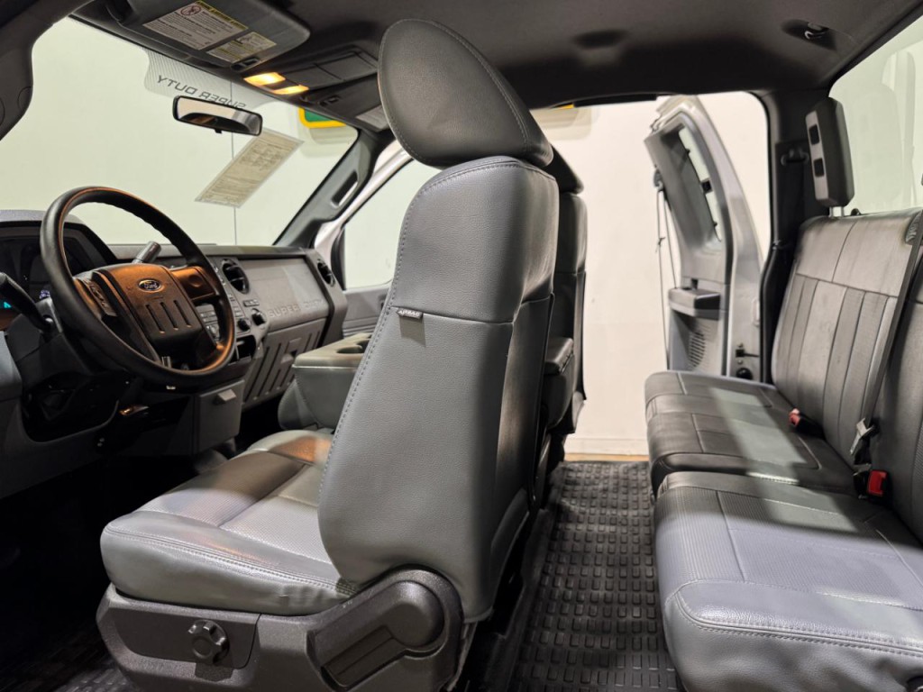 2011 Ford F-250 Image 14