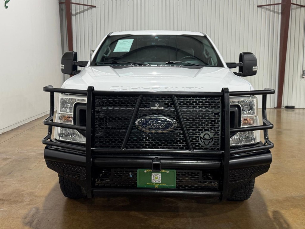 2022 Ford F-250 Image 2