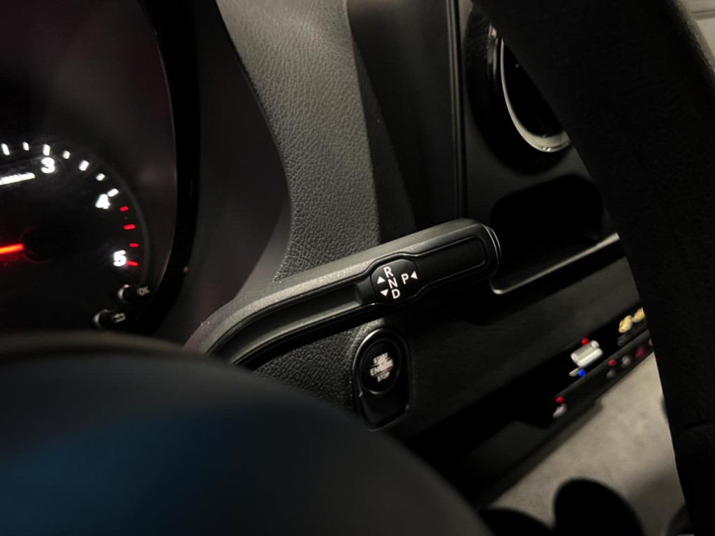 2019 Mercedes-Benz Sprinter Image 11