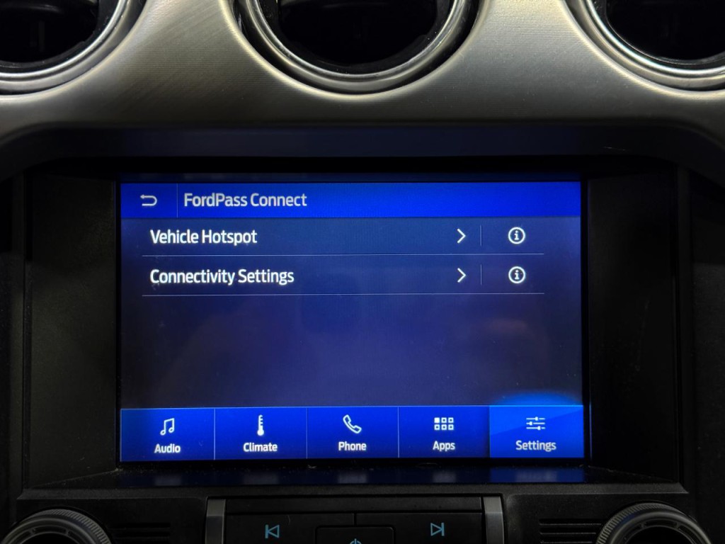 2022 Ford Mustang Image 30