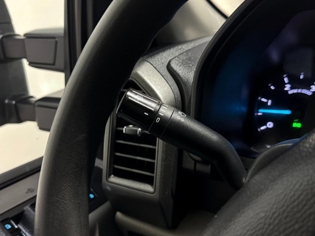 2021 Ford F-350 Image 24