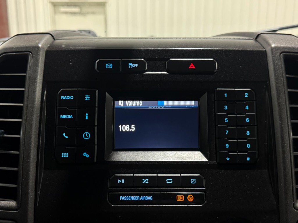 2021 Ford F-350 Image 38