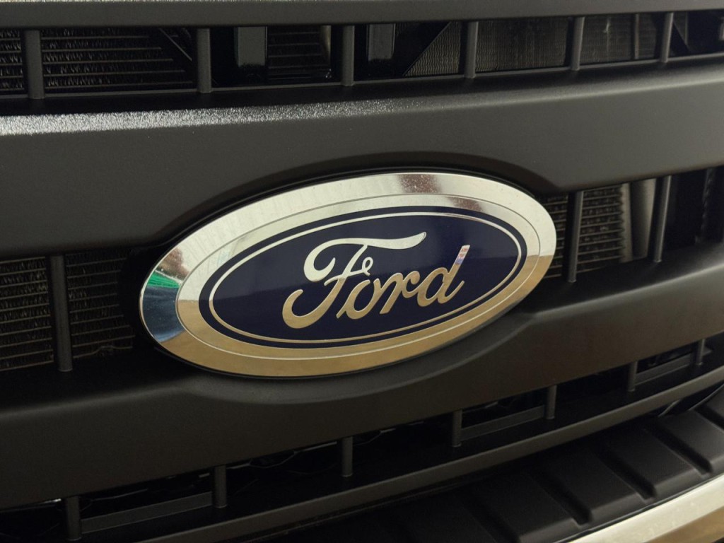 2021 Ford F-350 Image 46