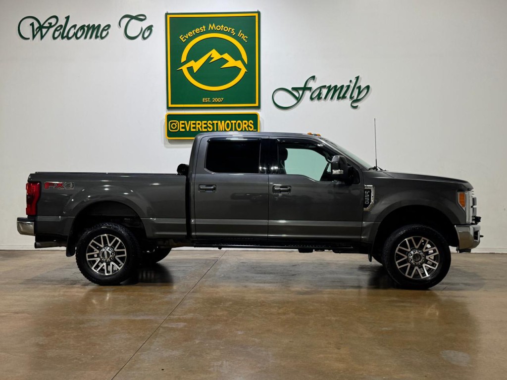 2017 Ford F-250 Image 2