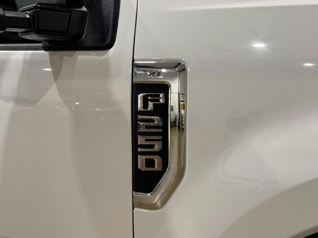2022 Ford F-250 Image 46