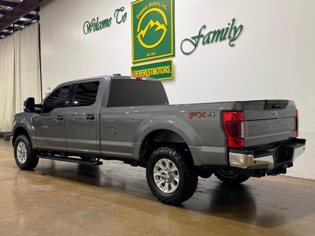 2022 Ford F-250 Image 6