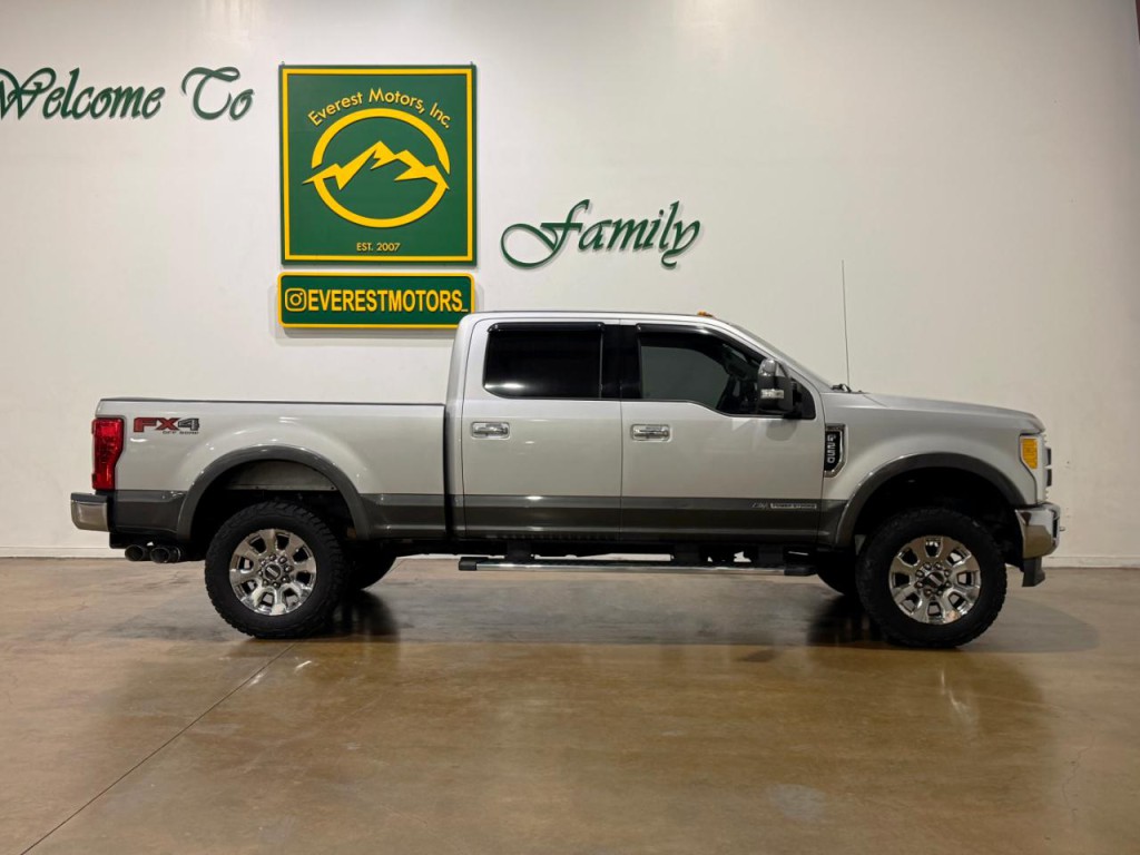 2017 Ford F-250 Image 2