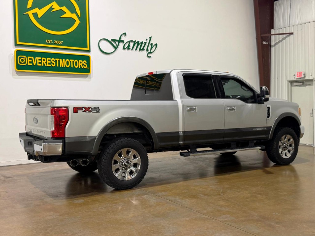 2017 Ford F-250 Image 3