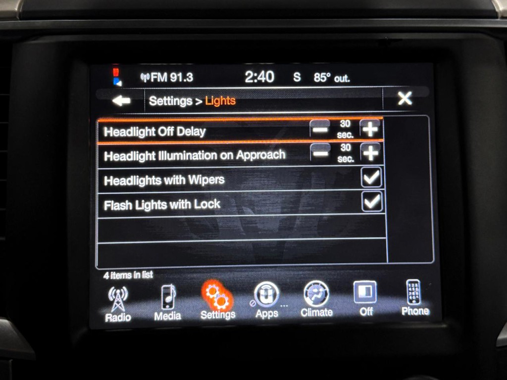 2014 RAM 2500 Image 11