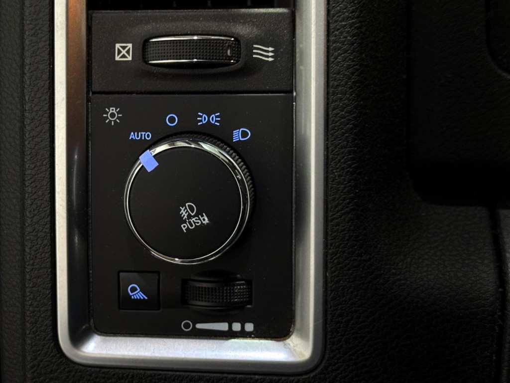 2014 RAM 2500 Image 26