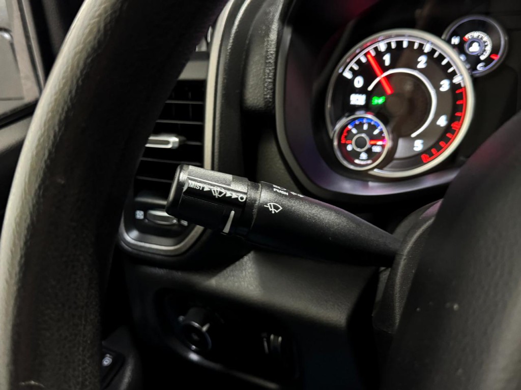 2023 RAM 3500 Image 24