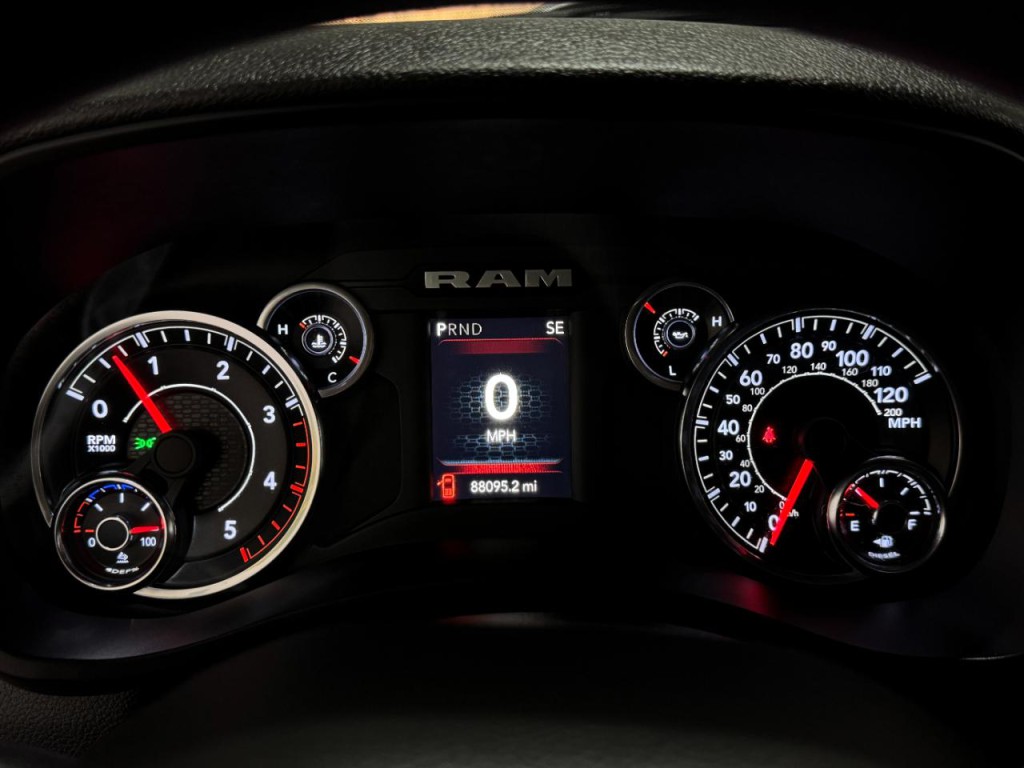 2023 RAM 3500 Image 52