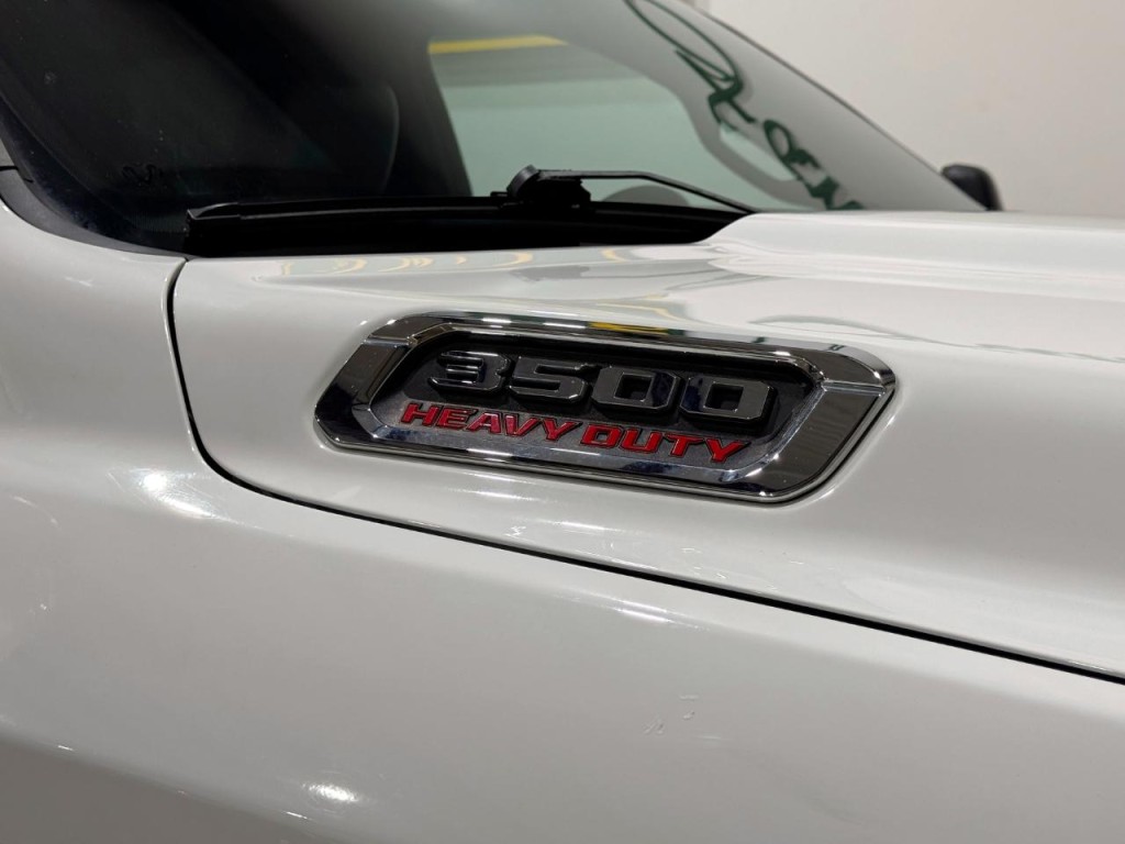 2023 RAM 3500 Image 55