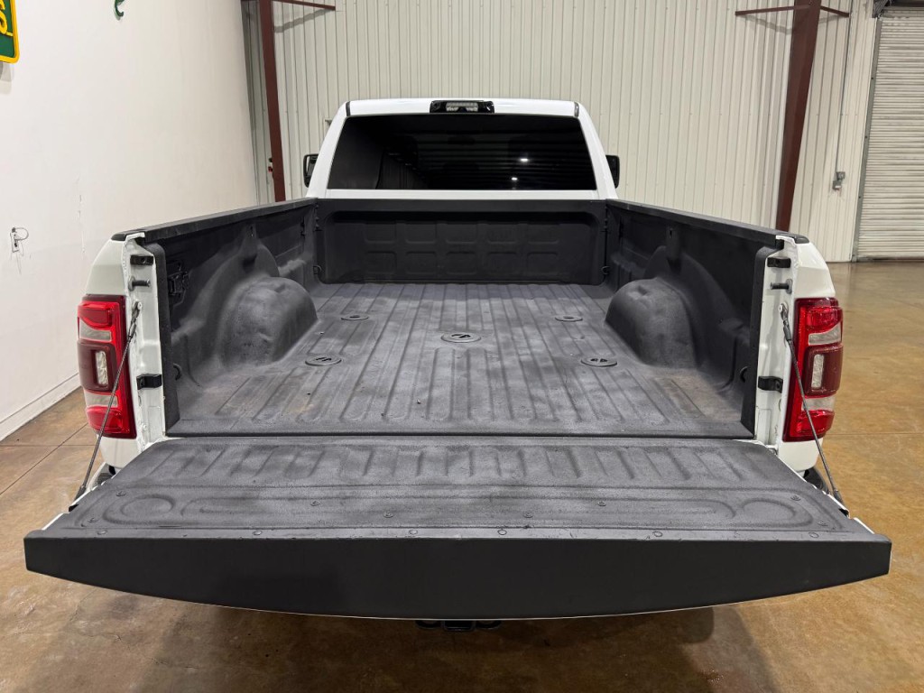 2023 RAM 3500 Image 57