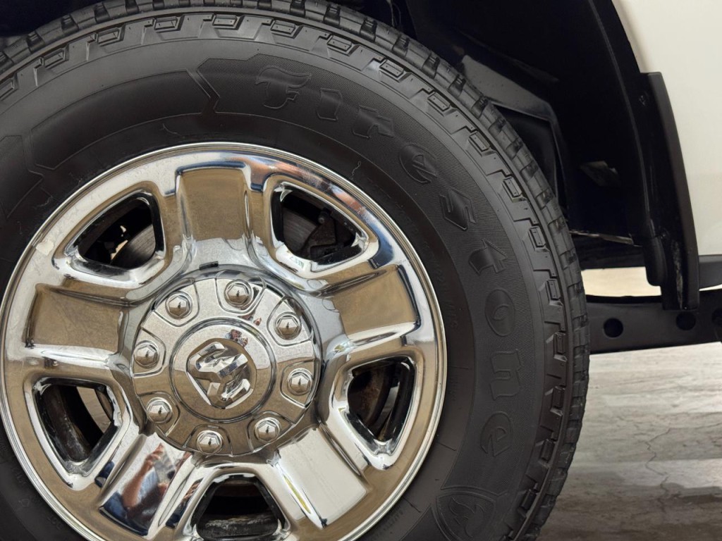 2023 RAM 3500 Image 63