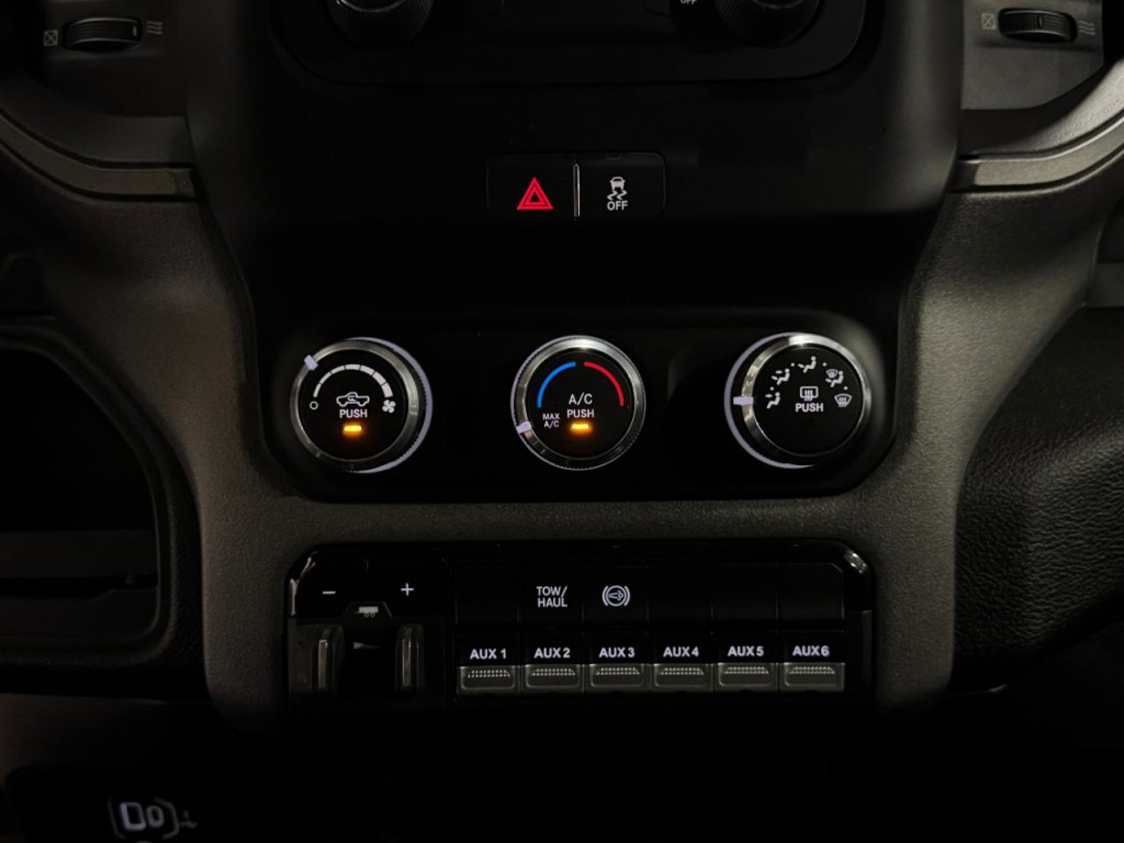 2023 RAM 2500 Image 8