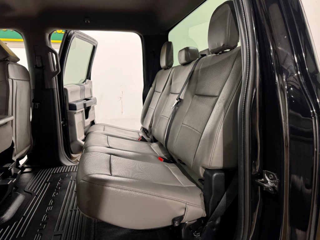 2022 Ford F-350 Image 16
