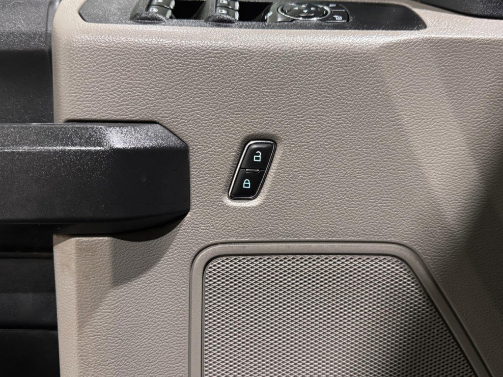 2022 Ford F-350 Image 30