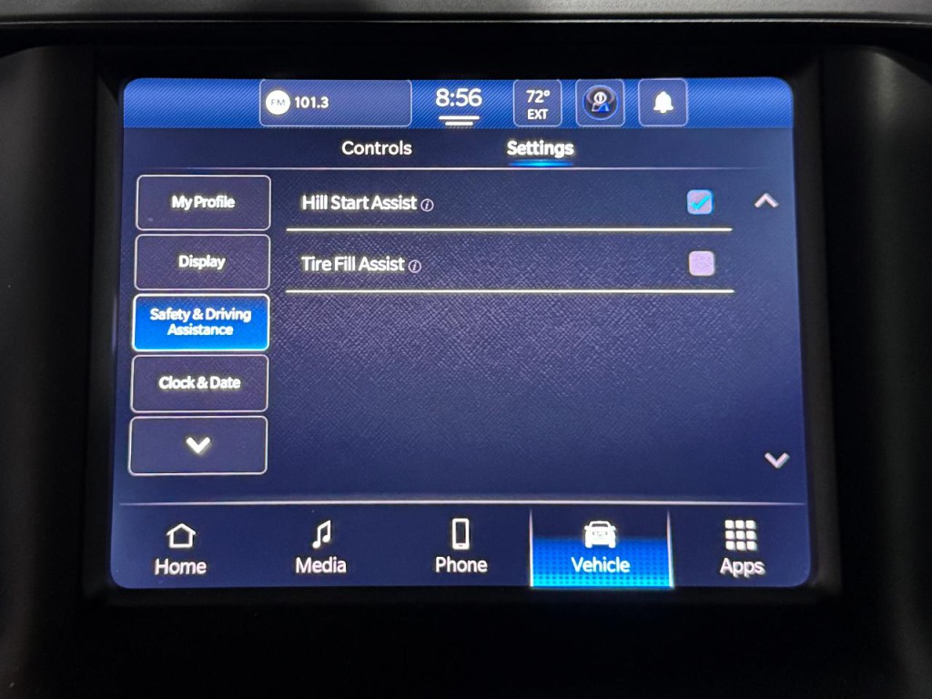 2022 RAM 2500 Image 9