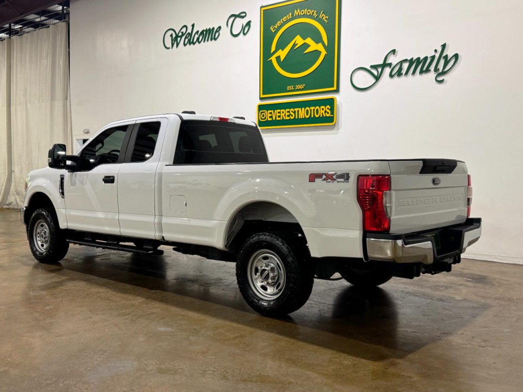 2022 Ford F-250 Image 6