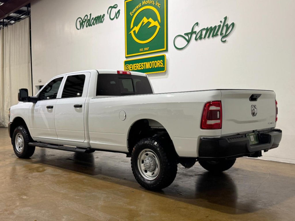 2023 RAM 2500 Image 6