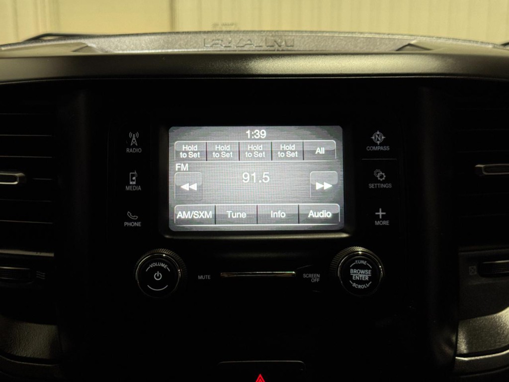 2023 RAM 2500 Image 33