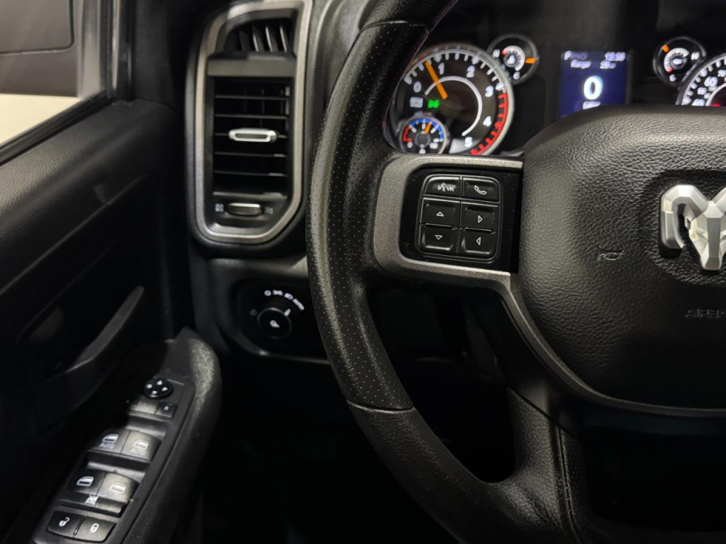 2022 RAM 3500 Image 22