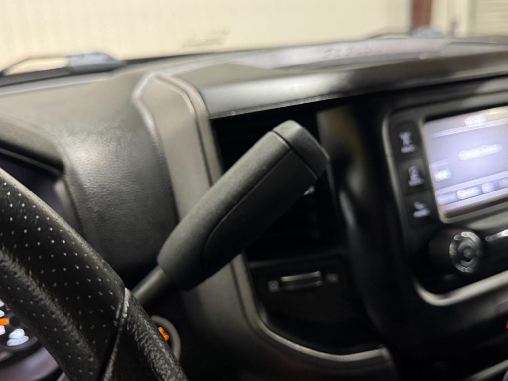 2022 RAM 3500 Image 25