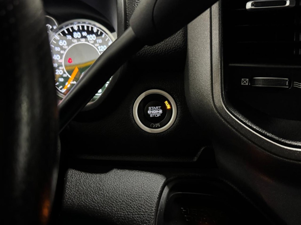 2022 RAM 3500 Image 29