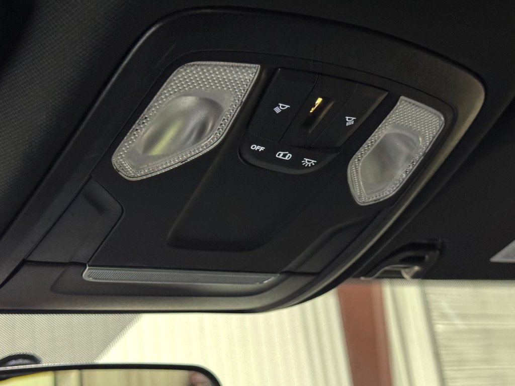 2022 RAM 3500 Image 32
