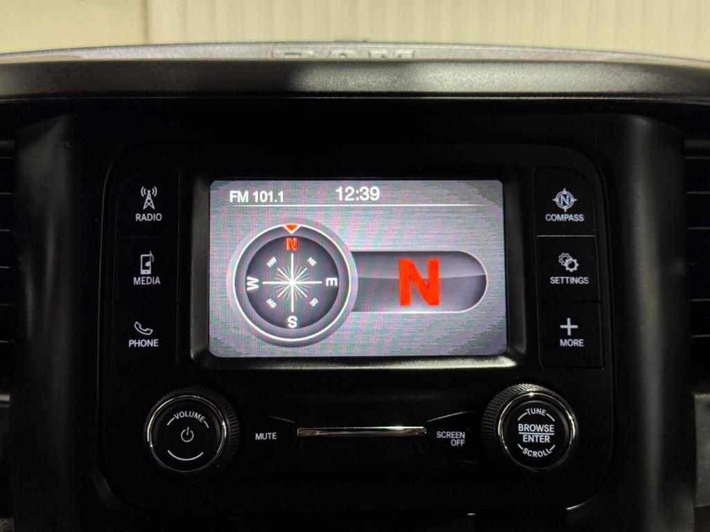 2022 RAM 3500 Image 36