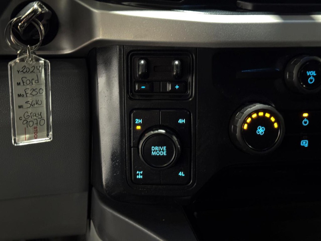 2024 Ford F-250 Image 25