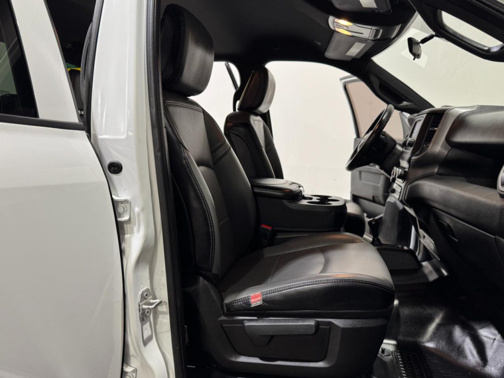 2023 RAM 2500 Image 12