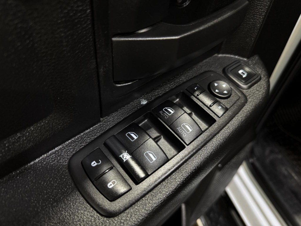 2023 RAM 2500 Image 27