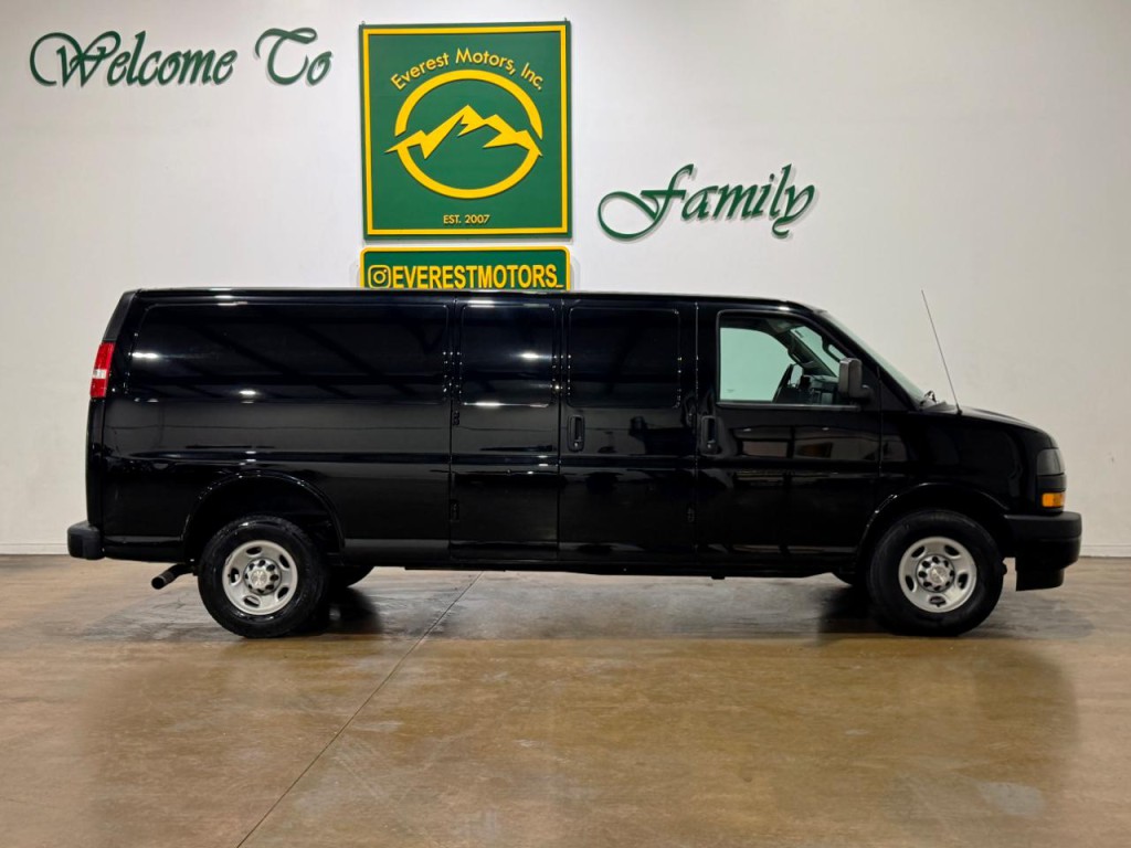 2019 Chevrolet Express Image 2
