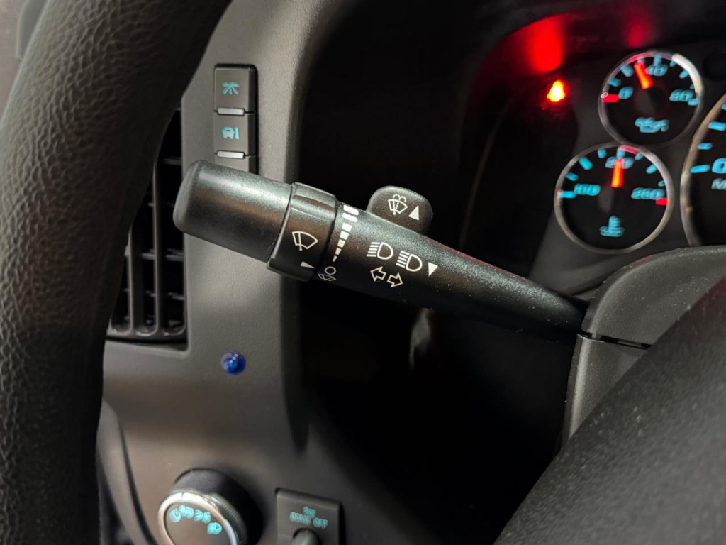 2019 Chevrolet Express Image 5