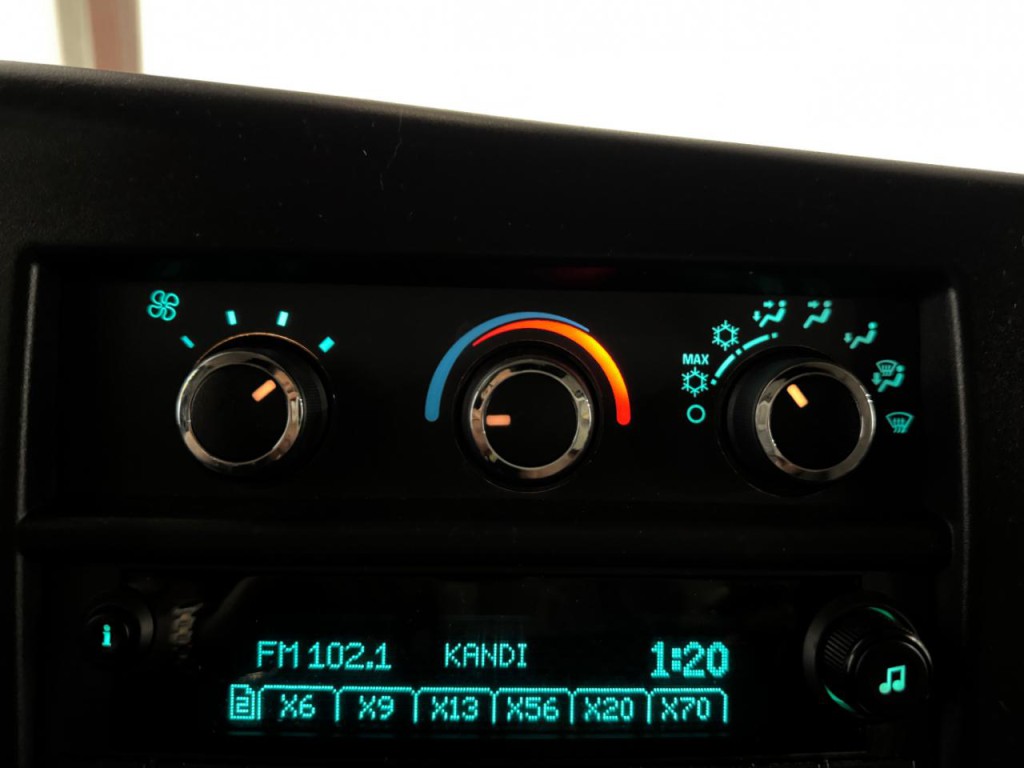 2019 Chevrolet Express Image 9