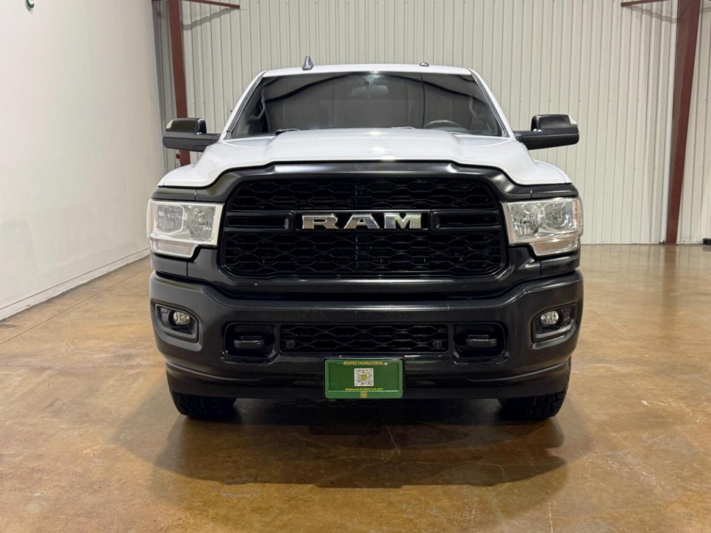 2022 RAM 2500 Image 2