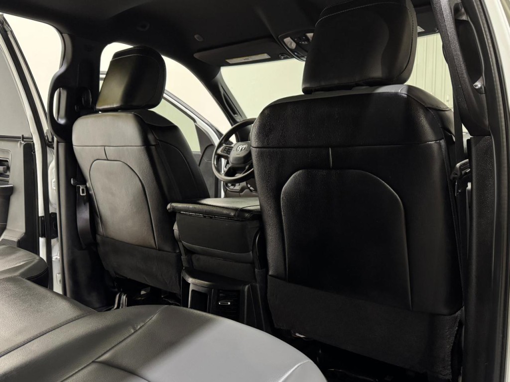 2022 RAM 2500 Image 17