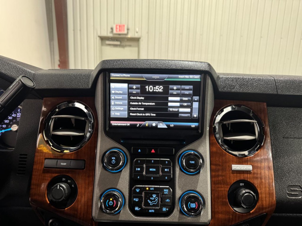 2015 Ford F-350 Image 28