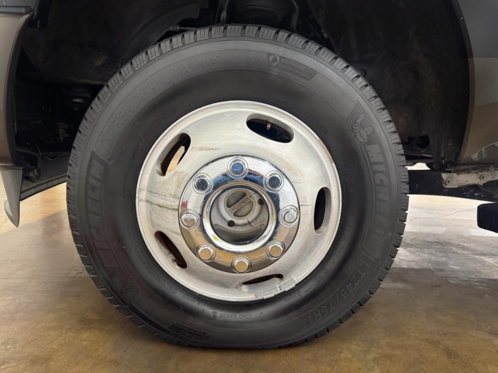 2015 Ford F-350 Image 48